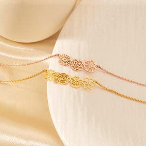 Dainty Birth Flower Necklace, Family Birth Flower Necklacce, Bridesmaids Gift for Her, Mothers Day Gift, Floral Necklace