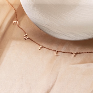 Collar con letras personalizadas, collar con letras espaciadas, collar con inicial, regalo de San Valentín, regalo de aniversario, regalo para novia, regalo para ella