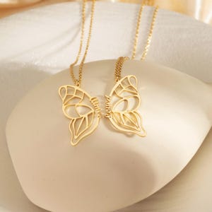 Custom Two Butterfly Necklace, Personalized Butterfly Name Necklace, Mother Necklace With Children Names, Sister Necklace, Mothers Day Gift