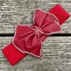 Vintage Dark Red Bow Stretch Belt - Vintage 1980s Accessories - 1970s Belt - 1980s Waist Belt - Red and Maroon with Silver Faceted Detail