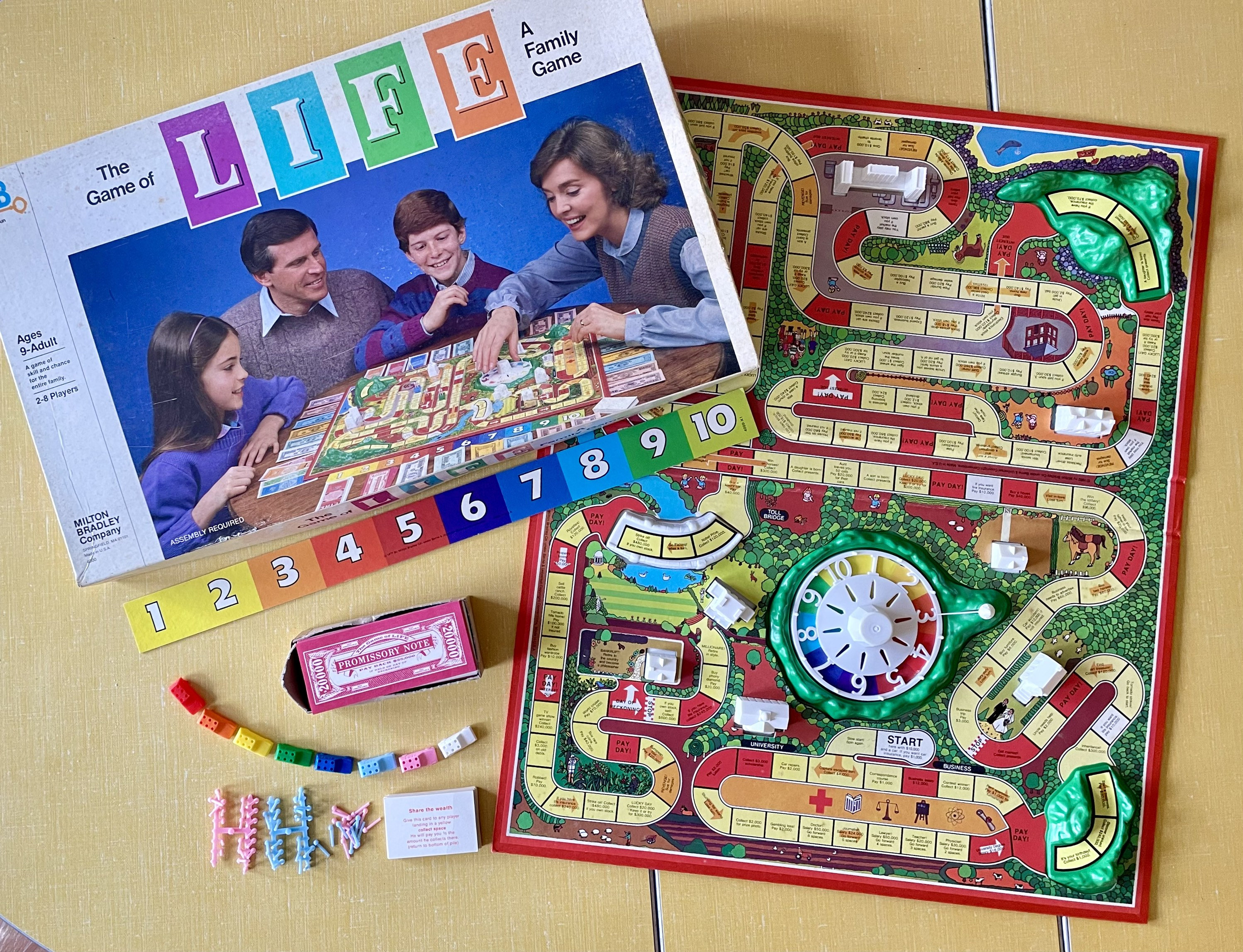 2002 Game of Life Board Game by Milton Bradley Complete Great Cond