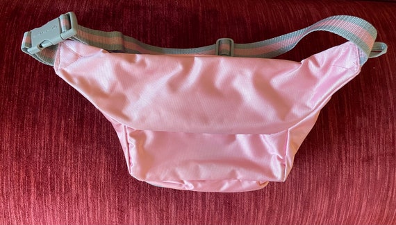 Vintage 1990s Eastsport Fanny Pack with Clip-On P… - image 6