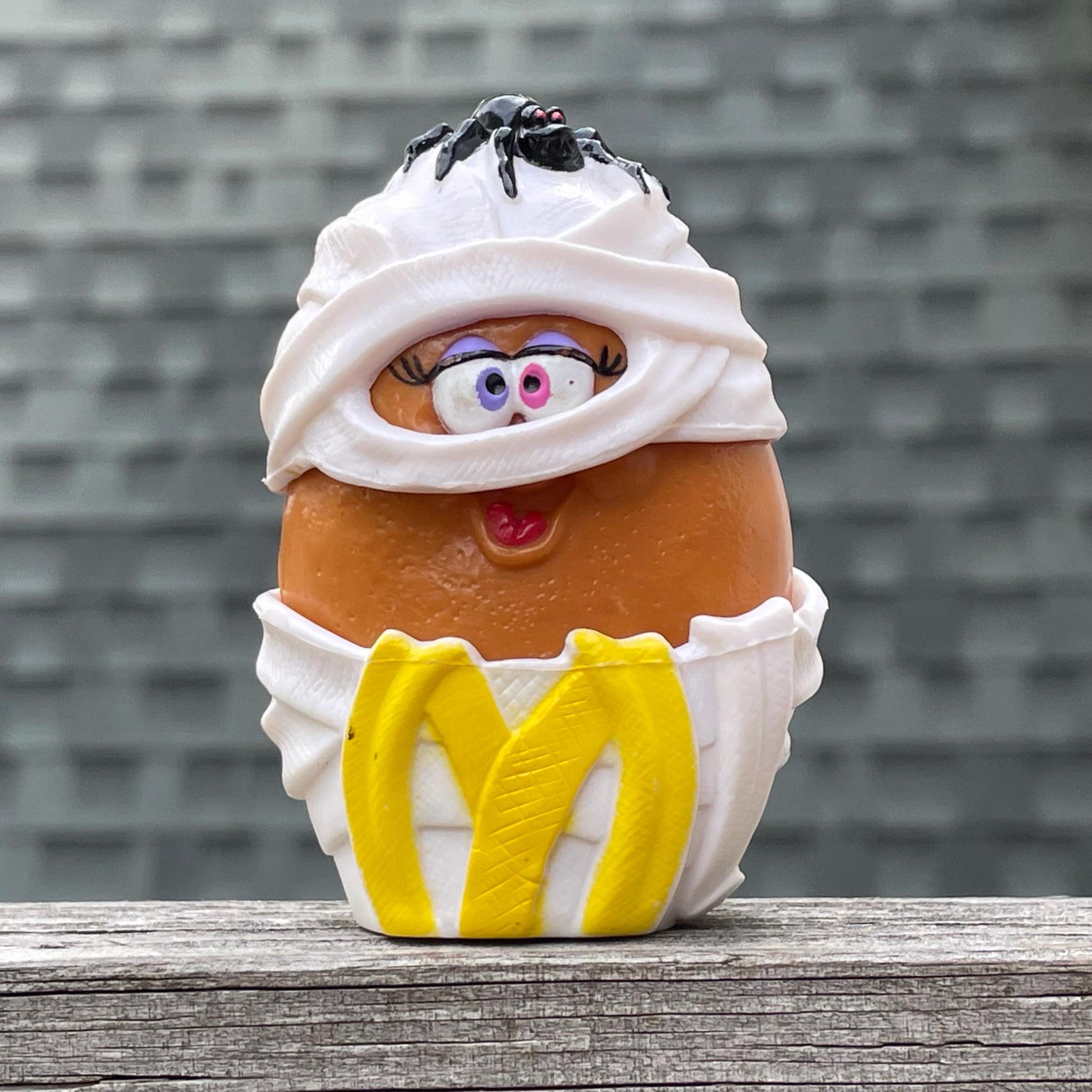 Vintage McNugget Buddies “Mummie McNugget” - McDonald’s McNugget Buddy Figurine Complete - Halloween McNugget 1992 Mummy Chicken Nugget