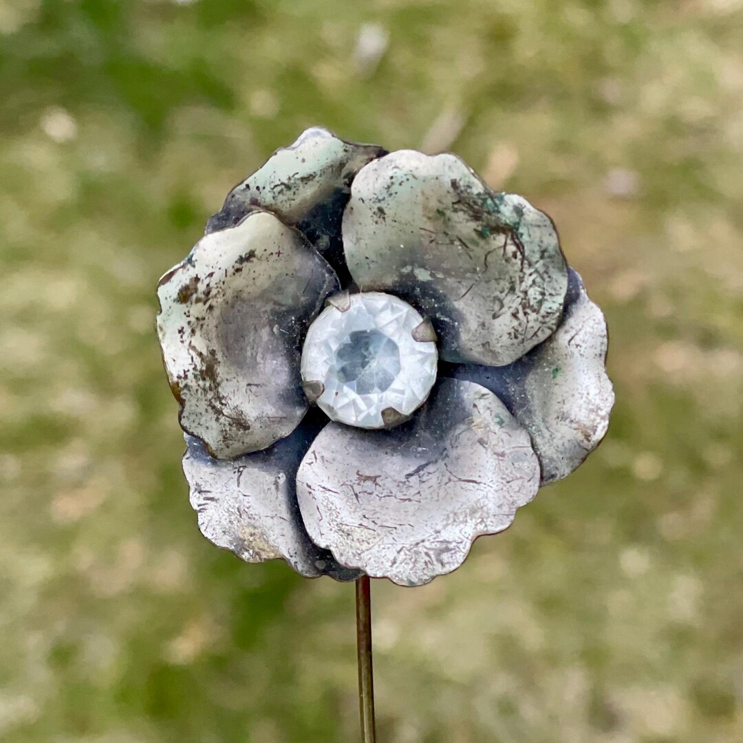 Vintage Metal Flower Stick Pin With Rhinestone Center - Boutonnière Pin ...