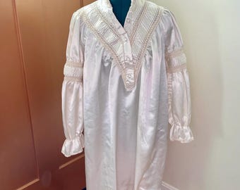 Vintage Ilise Stevens White Satin Nightgown - Puffed Sleeves, Quarter Button, Old-Fashioned PinTuck Detail - Victorian Vibes Size Medium