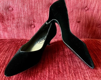 Vintage Touch Ups Black Velvet Pumps - Black Kitten Heels - Cocktail Party Heels - 90s Fashion - Classic Black Heels - Size 8M