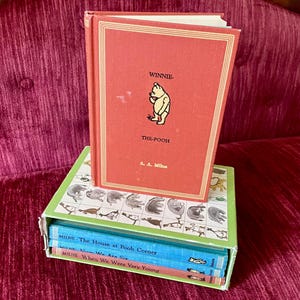 Vintage 1961 Pooh's Library Boxed Set by A.A. Milne - Clothbound