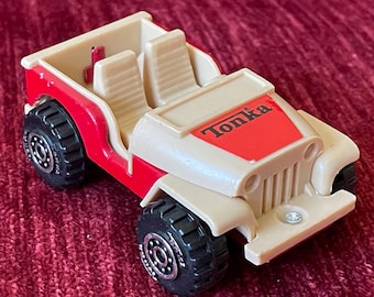 Vintage Tonka Jeep Toy - Metal Diecast and Plastic - Toy Jeep