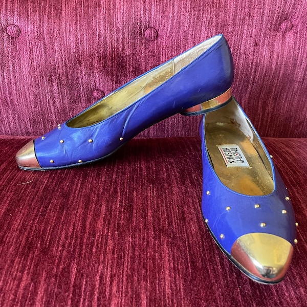 Vintage Timothy Hitsman Flats - Blue Showles with Gold Toes and Gold Embellishment - 90s Fashion - 80s Shoes - US 7 M - Retro Fashion