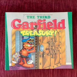 Vintage 1985 First Edition “The Third Garfield Treasury” - Garfield Comic Book - Jim Davis Garfield Softcover Book - Original Garfield