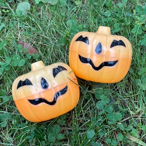 Set of Two Vintage Jack O’Lantern Candy Containers - 1995 Spearhead Plastic Treat Containers - Retro Jack O’Lantern Shelf Decor