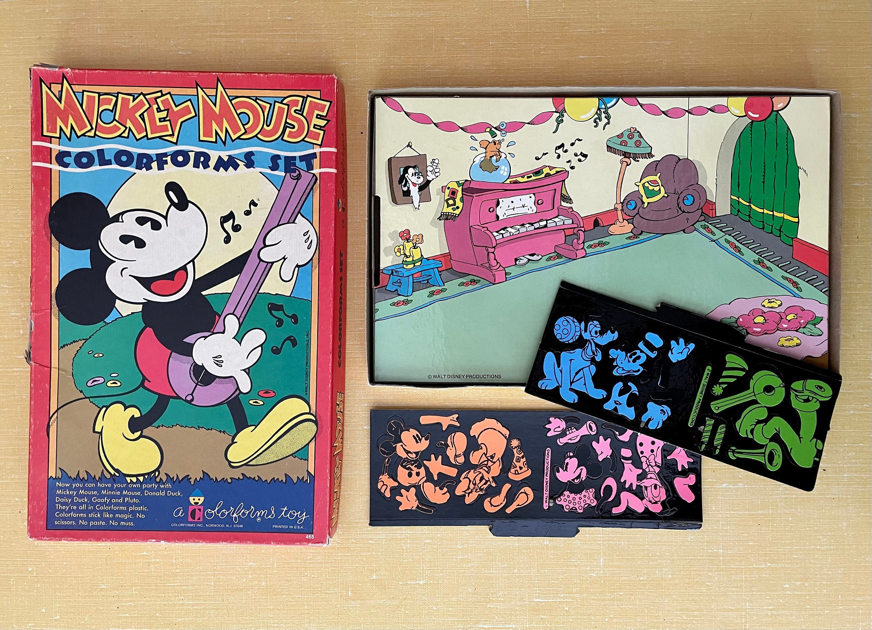 Colorforms Disney Minnie Mouse Travel Set