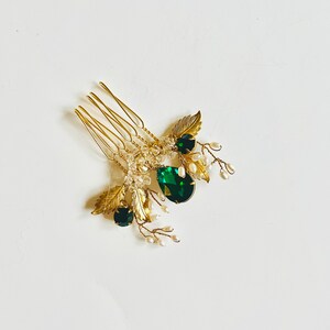 J o d h a Emerald Hair comb Bridal Hair comb gold and pearl hair comb 28 image 3