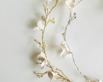 Bridal Hair Vine, Floral vine, White Flowers, Boho Bride, Flower Vine in Silver wire and Gold Wire