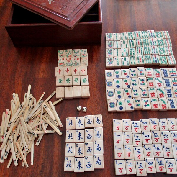 antique carved Mah Jongg bone and bamboo tiles and game in matching wooden box - Chinese, ancient game, Asian, 144 tiles