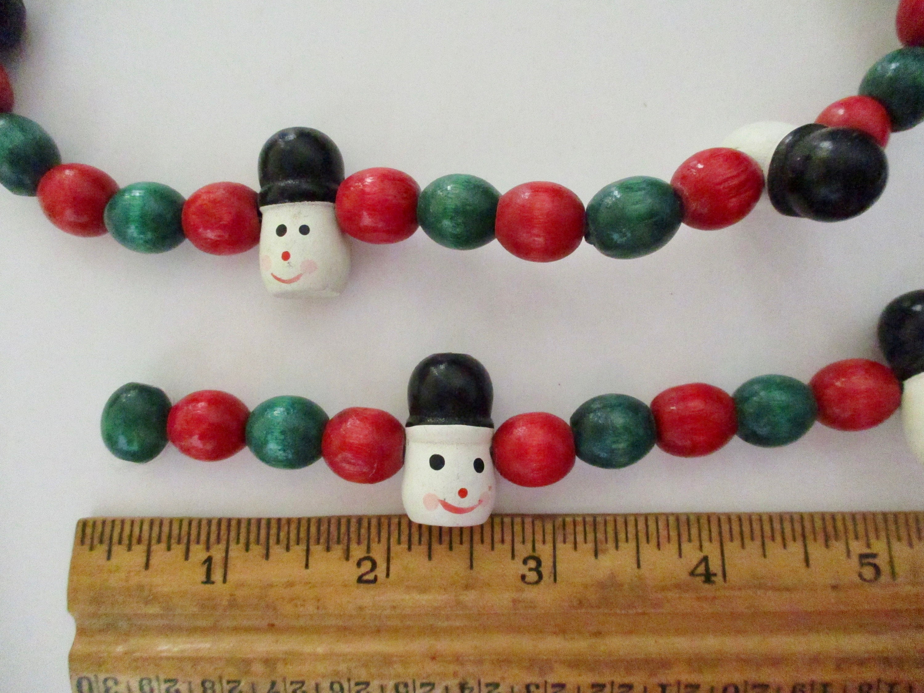Vintage 9 Foot Long Strand of RED Wooden Bead Christmas Garland, Vintage  Christmas, Cranberry Garland, Country Christmas, Cottage Core 