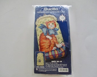 Bucilla Needlepoint Kit #4740 "Willie the Cat" eyeglass case, 90s new in package, cat and mouse