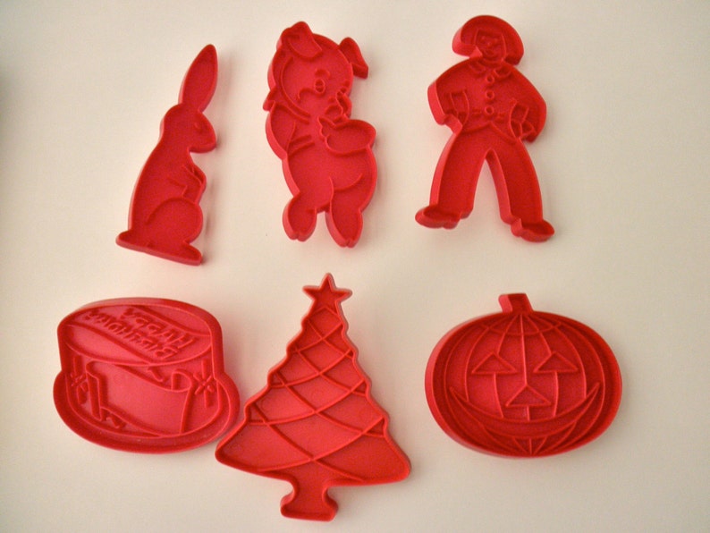 Set of 6 Vintage Red Plastic COOKIE CUTTERS With Handles Etsy