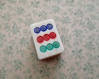 antique carved Mah Jongg bone and bamboo tile - 1920s, Chinese, ancient game, Asian, jewelry making, flower, no numbers, nine dot tile