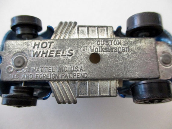 1967 Hot Wheels Custom Volkswagen: Metallic Blue Red Line Diecast