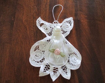 one 6" battenburg lace angel ornament -  pearl, floral, white, cotton, heavenly, vintage