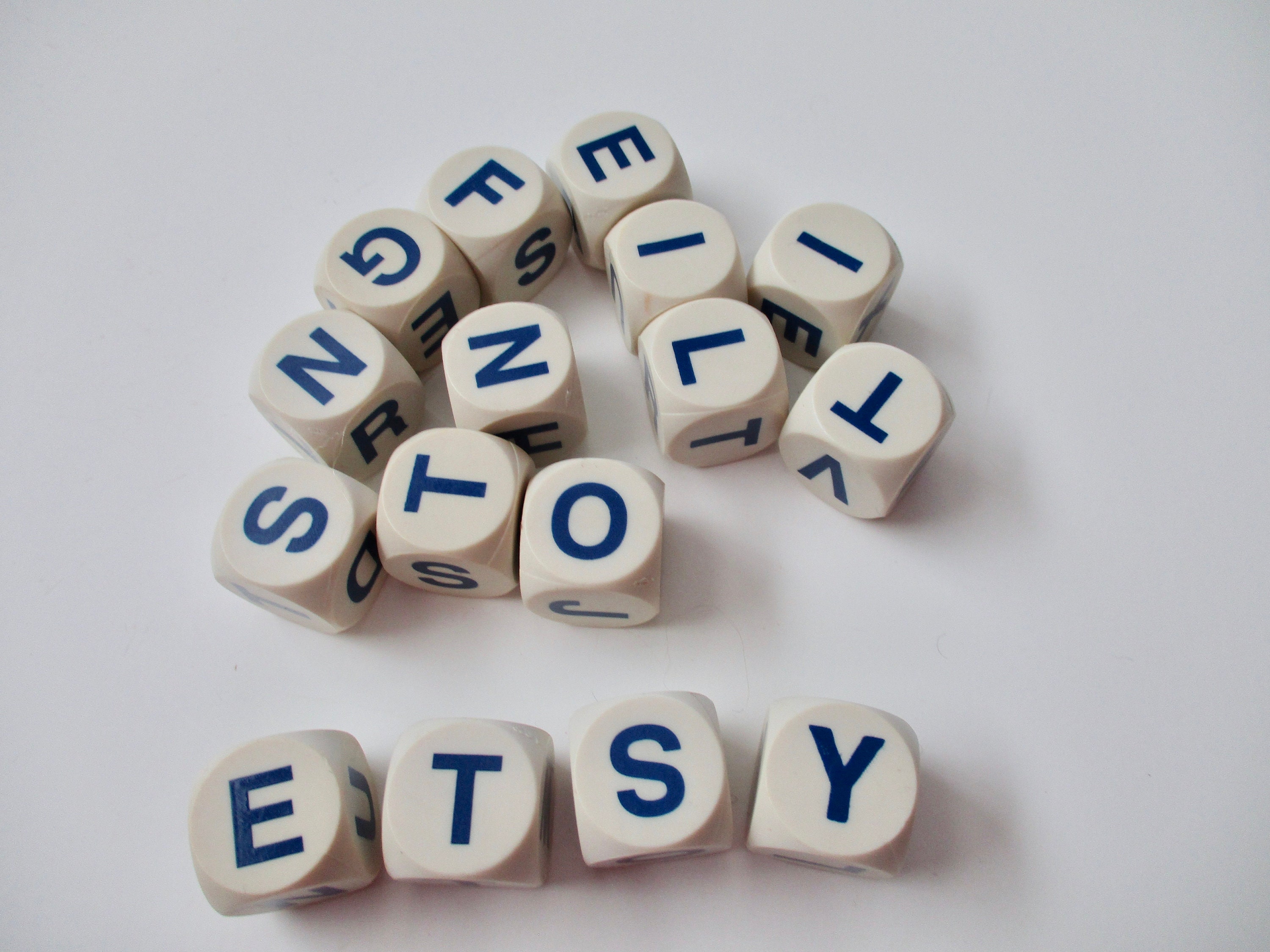 Vintage Dice - 16 Pieces - Boggle Game, Letters, Replacement Dice, Alphabet,  Words, Assemblage, Anagram, Blue, Plastic - Etsy, image size:3000x2250