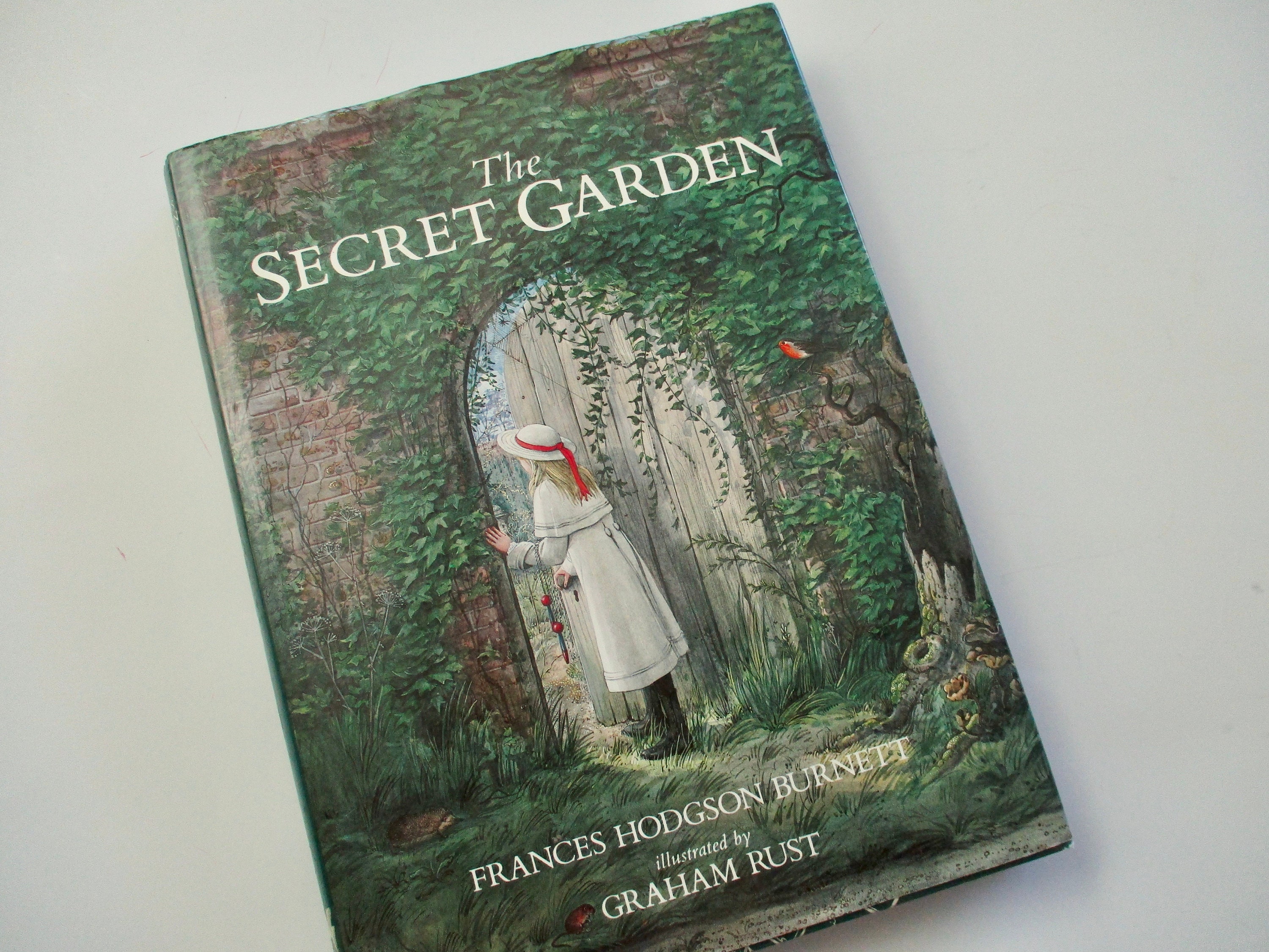 The Secret Garden - 90s Hardcover Book, Frances Hodgson Burnett