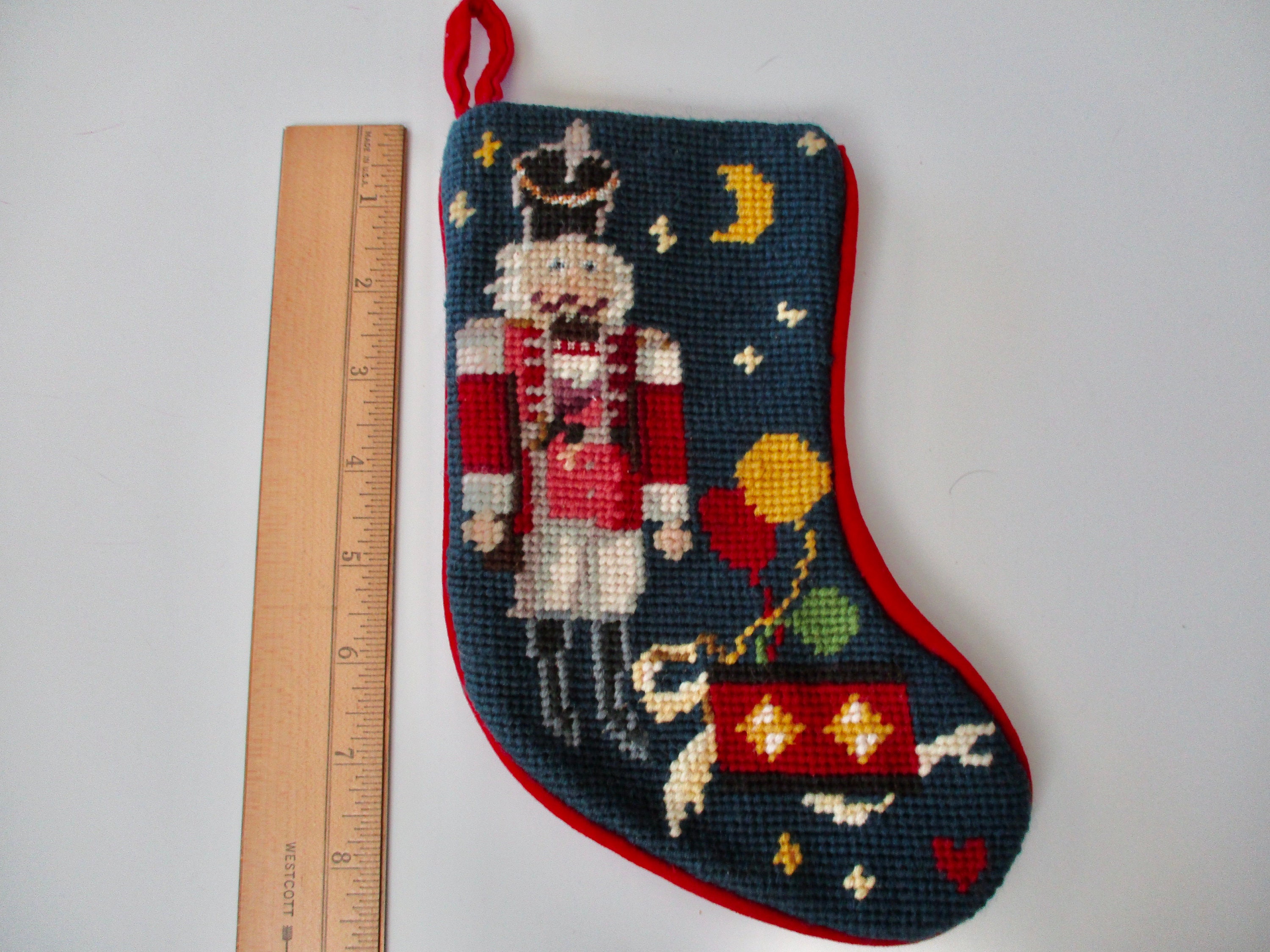 10 Needlepoint Christmas Stocking Patterns – Needle Work