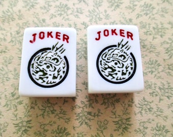 2 vintage Mah Jongg tiles - Chinese, ancient game, Asian, plastic, Jokers