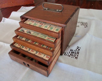 antique carved Mah Jongg bone and bamboo game box - 1920s, Chinese, ancient game, Asian, 144 tiles