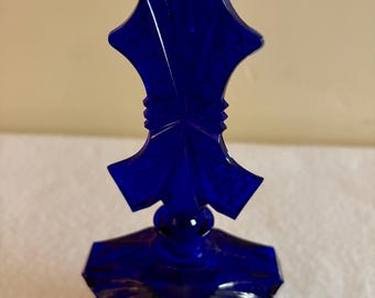 Frasco de perfume vintage em vidro azul cobalto estilo Art Déco