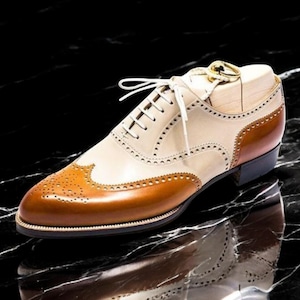 Voguecuir. Men&#39;s Handmade Two Tone Tan & Cream Leather Lace Up Wingtip Oxford Shoes, Men&#39;s Fashion Brogue Dress Up Shoes.