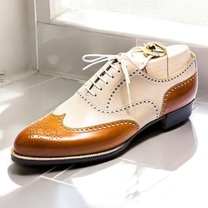 Voguecuir. Men&#39;s Handmade Two Tone Cream & Tan Leather Lace Up Wingtip Oxford Shoes, Men&#39;s Fashion Brogue Dress Up Shoes.