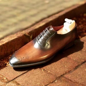 Handmade Brown Leather Oxford Shoes: Men&#39;s Goodyear Welt Dress Shoes