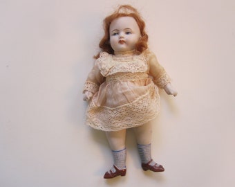 dolls on a string