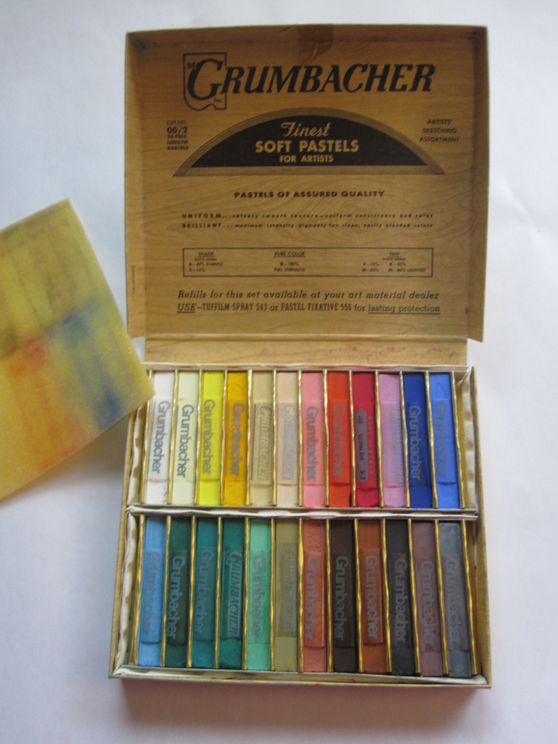 Vintage Grumbacher 24 Soft Pastel Set No.00/2 in Original Box -22