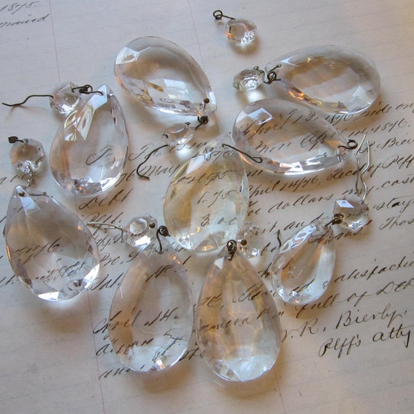 vintage chandelier crystals - teardrop prisms - 0412a