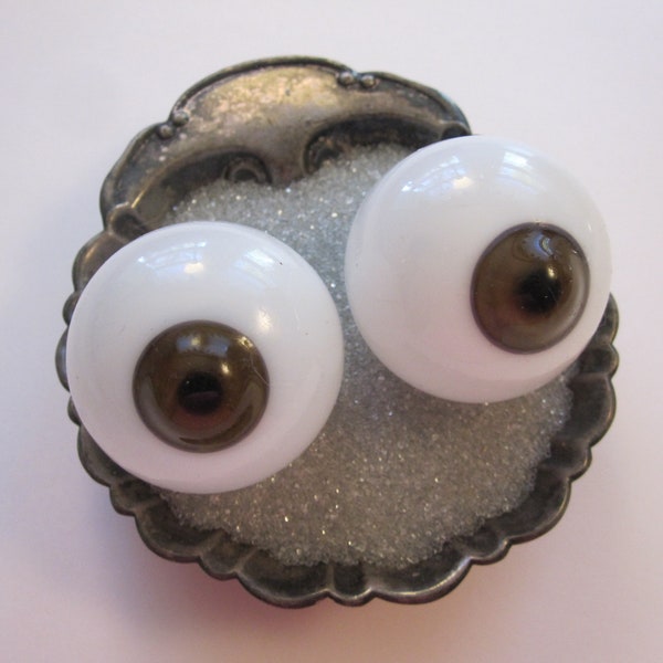 XL vintage doll eyes - 35mm hollow round doll eyes - brown iris - hollow globe eyes - R35BR01