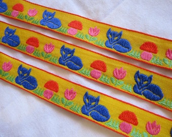 2 yards vintage woven ribbon - FOX and MUSHROOMS - Franken trim, made in Western Germany embroidered ribbon