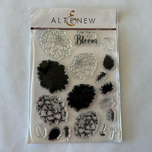 Little Yellow Bicylcle Zinnia 13 Pc Clear Stamp Set ZIN-225