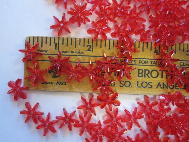 90 paddle wheel beads RED 17mm starflake beads Etsy