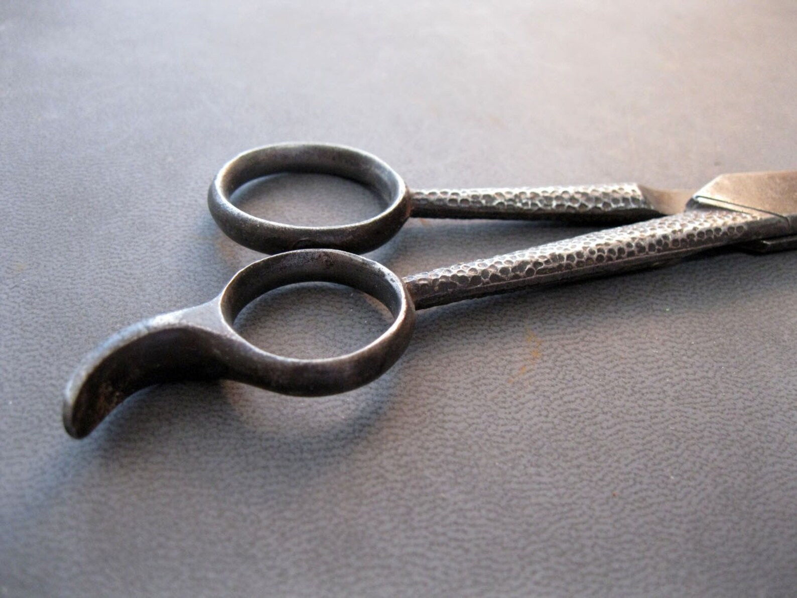 Vintage hair scissors ornate textured Sweeney Todd old Etsy