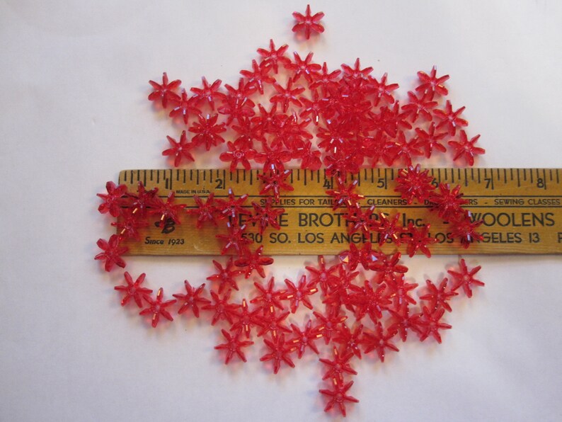 90 paddle wheel beads RED 17mm starflake beads Etsy