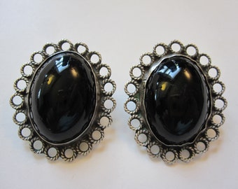 vintage sterling Mexico CUAD CMS 0925 earrings with black cabs, clip on earrings, signed