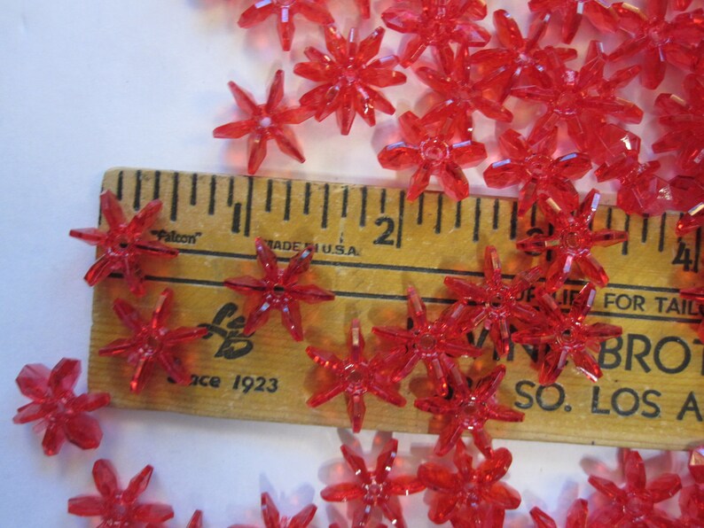 90 paddle wheel beads RED 17mm starflake beads Etsy