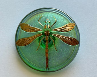 Czech glass DRAGONFLY button - 40mm focal button - iridescent green with relief metallic dragonfly - metal shank, pressed glass - SC07S