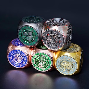 7-in-1 DND Rotating Dice Cthulhu, Dungeons & Dragons Board Game, Metal Dice 6-sided Polyhedral Gyroscope Dice，DND Metal Dice, Rotating Dice