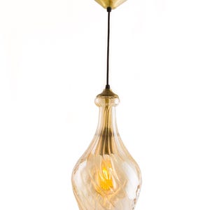 Amber Swirl Glass Pendant Light – Handblown Teardrop Ceiling Fixture (32 cm) with Brass Hardware for Kitchen, Dining & Entryway