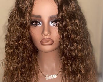 Light Brown Wavy Crochet Wig: 20 Inch Synthetic Hair
