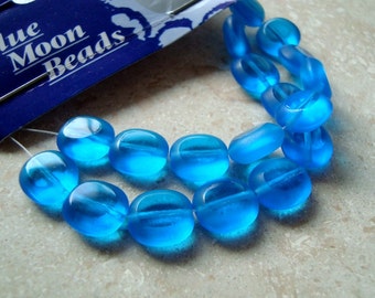 New Czech Window Glass Beads - Strand of 18, Bright Turquoise, Flat Square Beads, Craft Supplies, Bead Strands, New Strand Beads